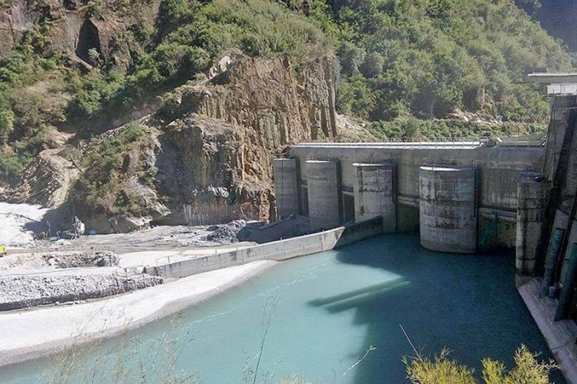 अपर अरुण आयोजनामा एनआरएन र वैदेशिक रोजगारीमा रहेका नेपालीलाई १३ अर्बको शेयर दिइने